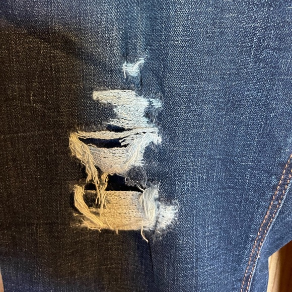 Distressed skinny leg jeans - Picture 5 of 6